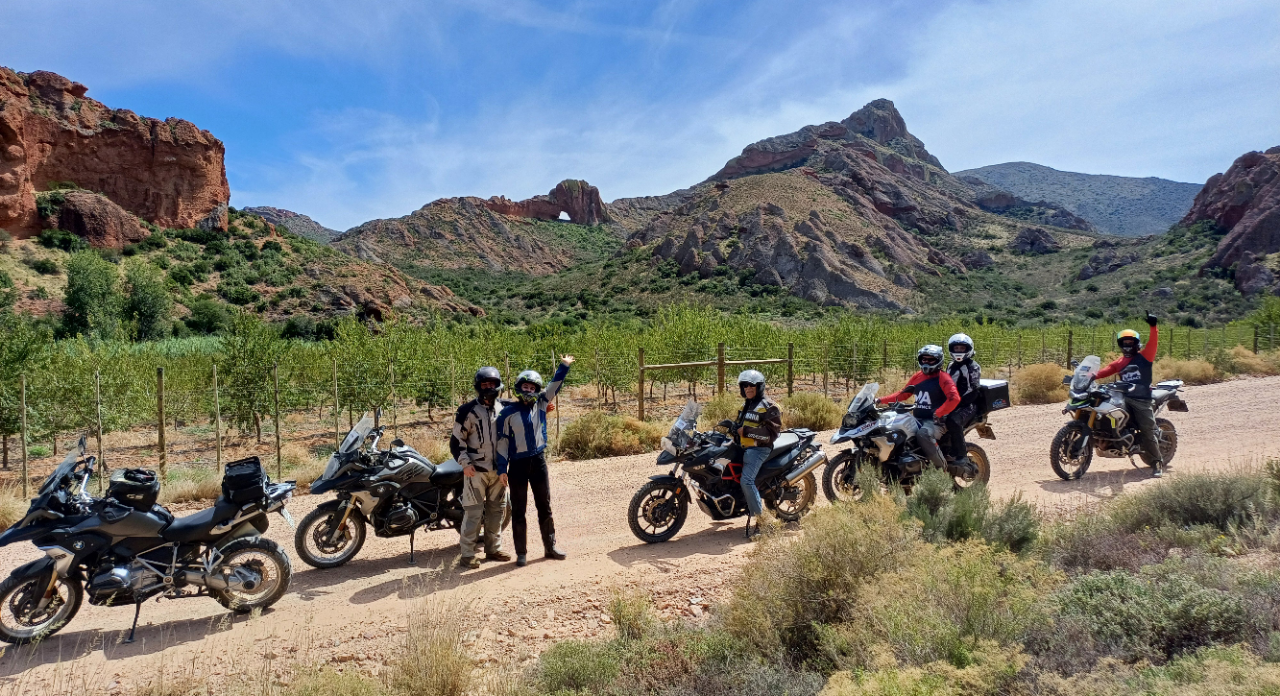 9 day Klein Karoo and Garden Route motorcycle tour group